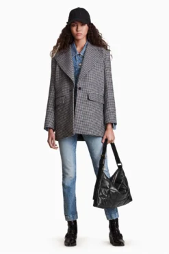 All Saints AllSaints Black Edbury Quilt Bag 15 All Saints AllSaints Black Edbury Quilt Bag -ALLSAINTS Sales unnamed file 3044 scaled