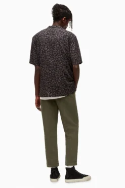 All Saints AllSaints Kainan Khaki Green Trousers -ALLSAINTS Sales unnamed file 4582 scaled