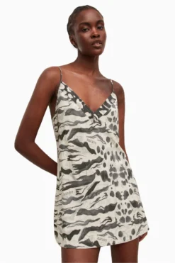 ALLSAINTS Sales -ALLSAINTS Sales unnamed file 5060 scaled