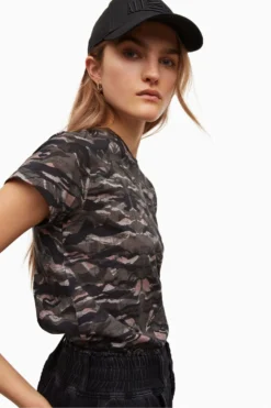 All Saints AllSaints Green Oniyuri Anna T-Shirt -ALLSAINTS Sales unnamed file 541 scaled