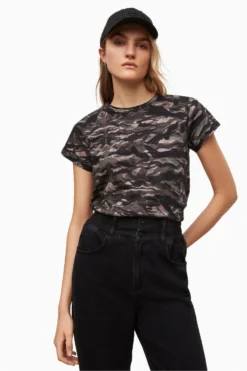 All Saints AllSaints Green Oniyuri Anna T-Shirt -ALLSAINTS Sales unnamed file 543 scaled