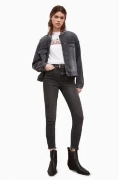 All Saints AllSaints White Juxta Anna T-Shirt -ALLSAINTS Sales unnamed file 615 scaled